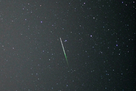 Sporadic meteor in Pisces. uploaded by Orlando Benítez Sánchez